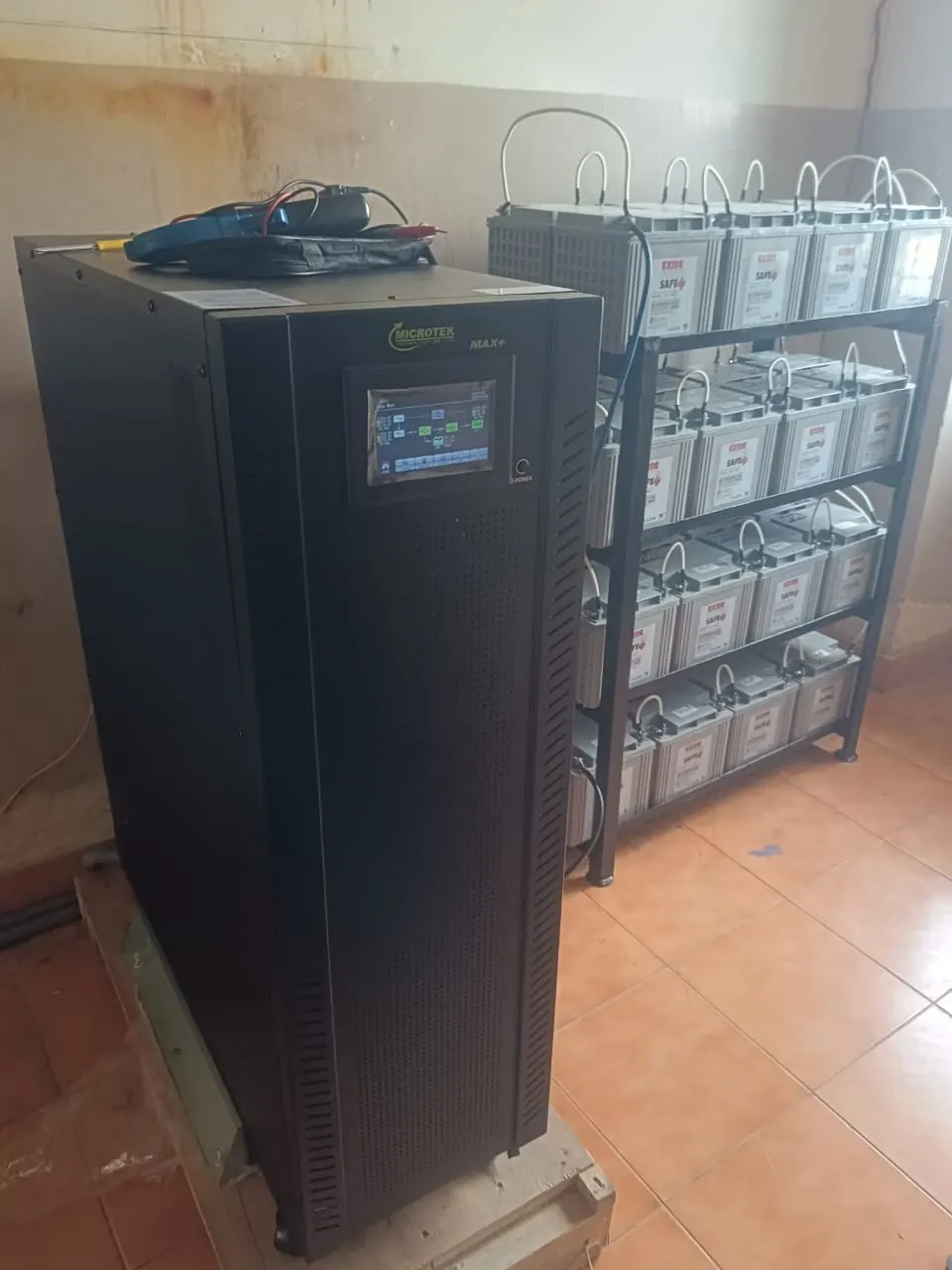 Microtek MAX+ 30kVA Online UPS with SMF battery bank installed by Satyajan Energy Solutions for school laboratory in Hyderabad — zero transfer time UPS