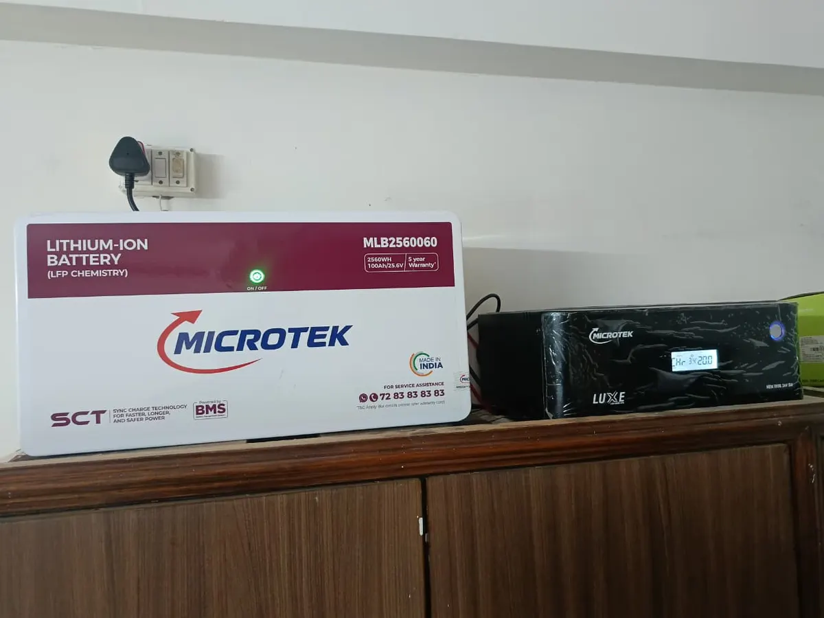 Microtek i-Lithium 1500 SW Inverter with LFP Lithium-Ion Battery installed in Hyderabad home — zero maintenance lithium inverter by Satyajan Energy Solutions
